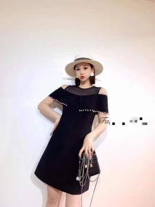 露肩珍珠连衣裙,女装连衣裙,玩美