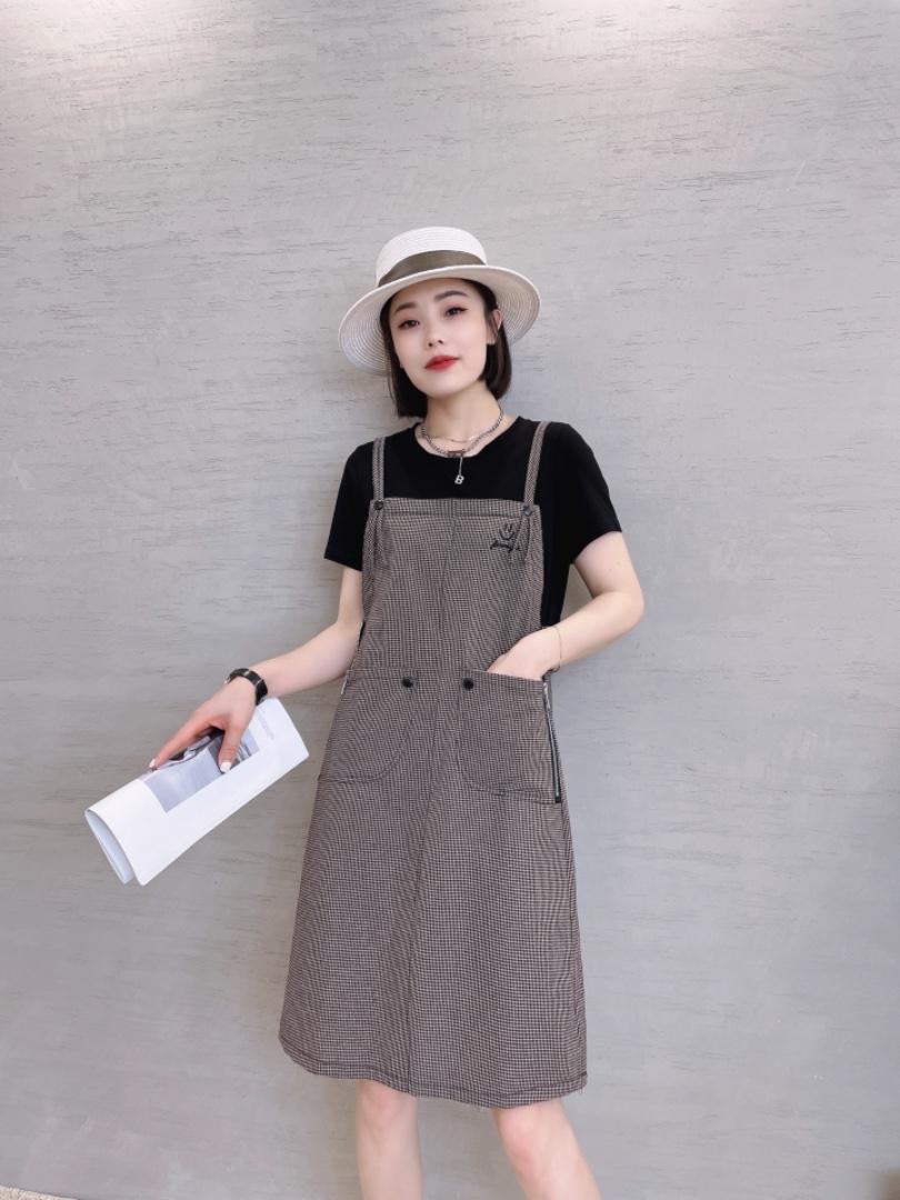 棉麻假两件套连衣裙，女装连衣裙，依伊贝诺