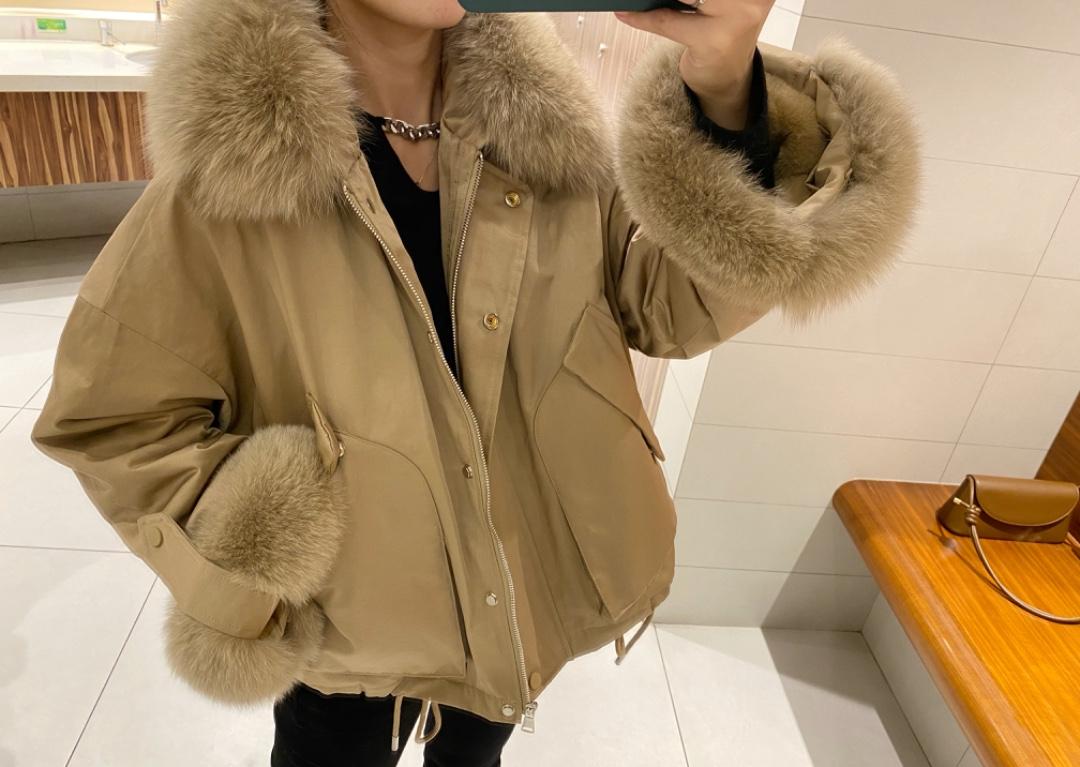 现货大毛领派克，女装，泰靡