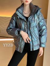 高品质羽绒服新款，女装羽绒服，依依主导