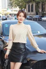 早春款新花型蕾丝小衫，女装，米娜·丹怡