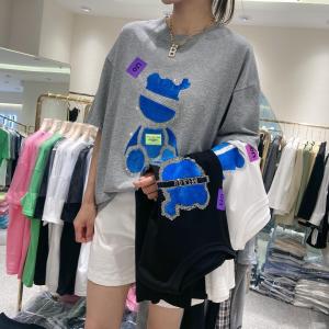 女装