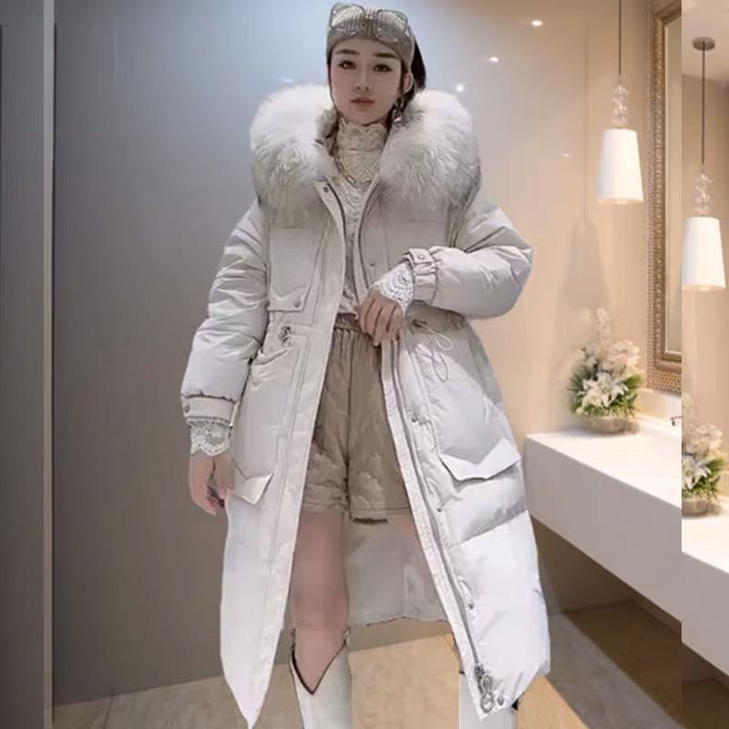 大貉子毛领收腰设计长款90绒羽绒服，女装羽绒服，红雀纺