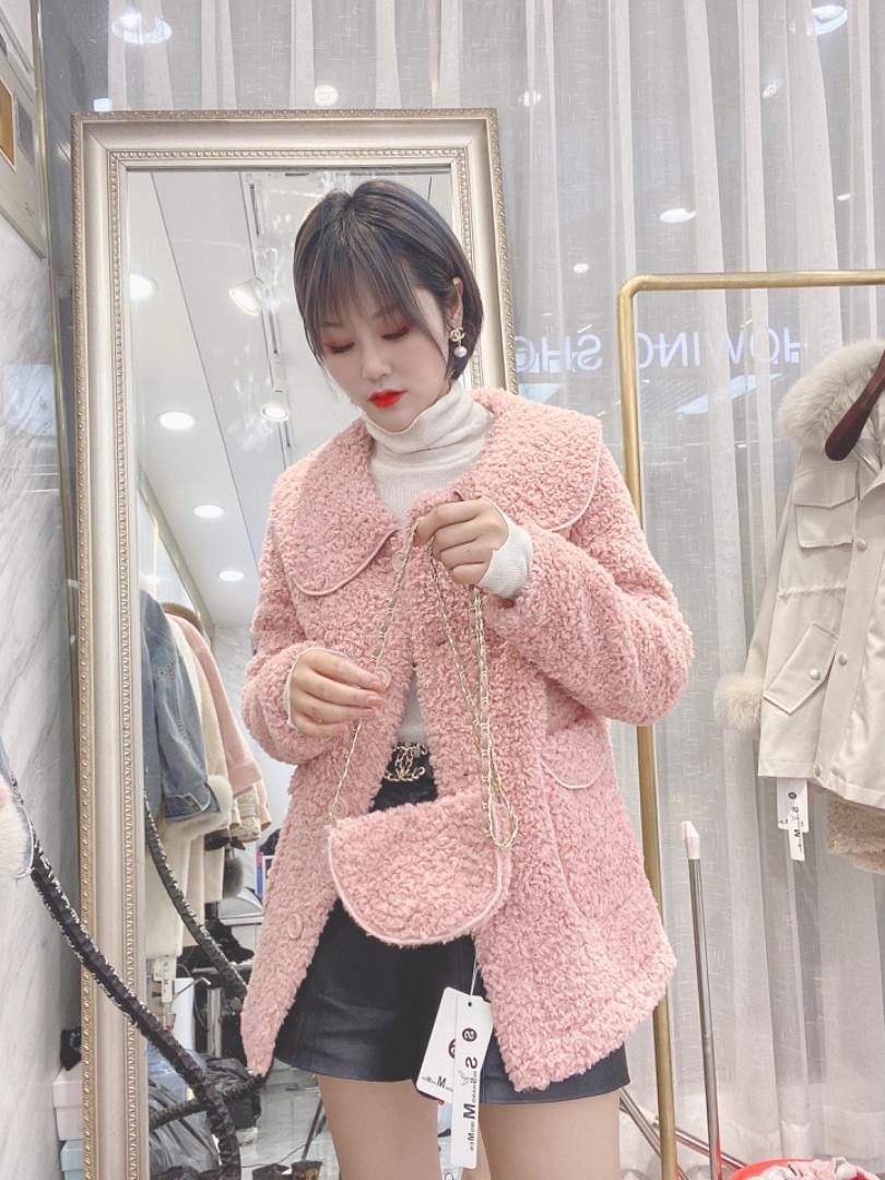 冬装新款，皮毛一体配包包。，女装，时尚名门