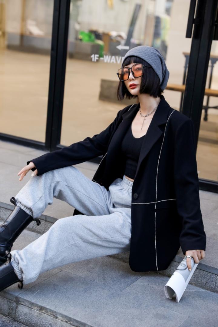 现货：春款，亮钻黑色西装外套，女装西装，锦华秀逸
