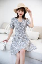 碎花连衣裙，现货，女装连衣裙，伊艺不舍