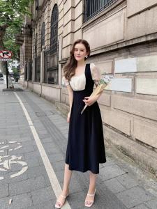 【现货】韩版钉珠连衣裙,女装连衣裙,艾丹迪蔓