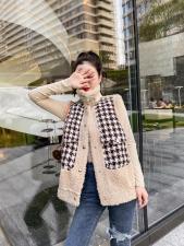 快时尚简约冬装，皮毛一体、羽绒马甲、羽绒衣等，女装马夹，芳可思