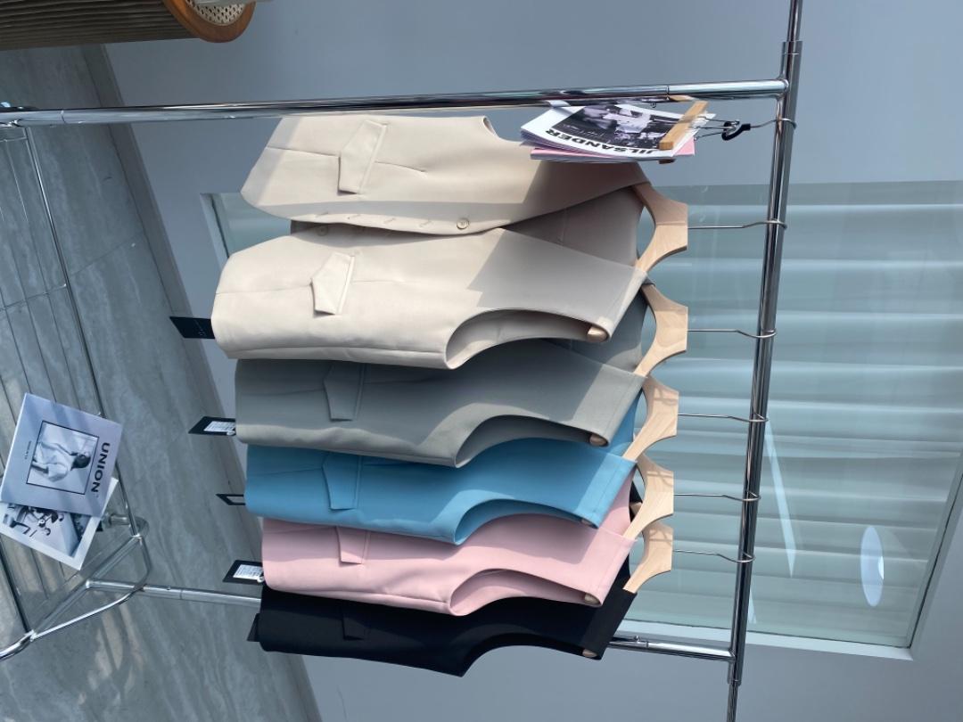 春装已大量上线请关注，女装，唇蔻