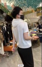 AX302欧货春夏新款时尚气质连蕾丝帽短袖T恤上衣女，女装T恤，L·H·X