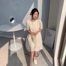 W772法式复古刺绣花朵夏季新款泡泡袖温柔风甜美连衣裙，女装连衣裙，L·H·X