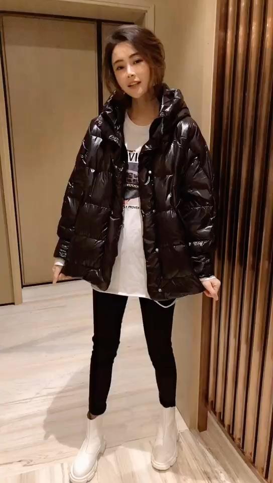 连帽短羽绒外套，女装，晶晶