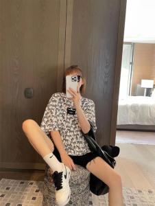 女装