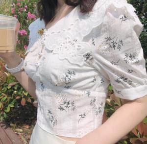 【现货】碎花蕾丝领上衣,女装,ONE