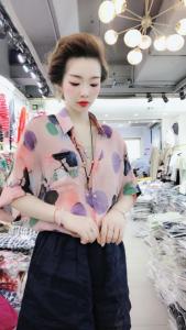 女装