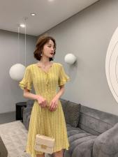 修身短款碎花连衣裙，女装连衣裙，荷塘月色