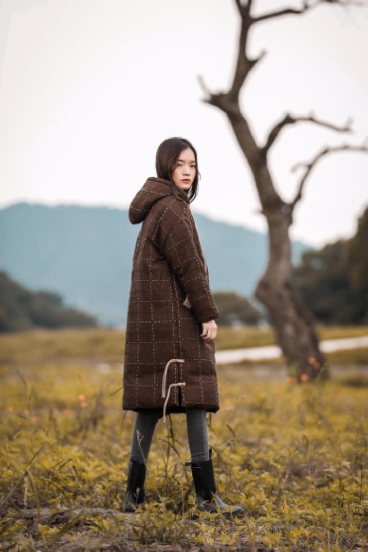 线象麻料长款羽绒服，女装羽绒服，线象