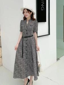 女装