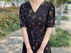 碎花复古风连衣裙，女装连衣裙，Must Bloom绽放