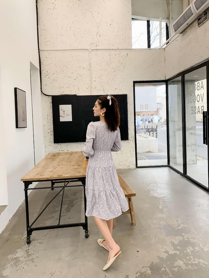 小碎花连衣裙，女装连衣裙，风姿秀逸