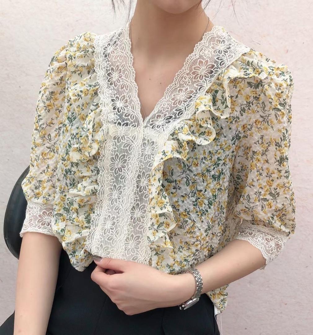 夏季新款珍珠压轴面料花色小衫，女装，格瑞琪