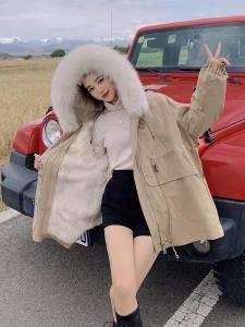 ZCL512韩牌真狐狸毛领内胆仿獭兔毛时尚派克服,女装,L·H·X