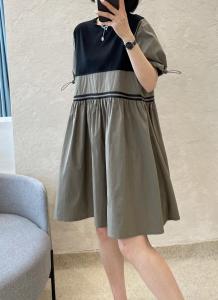 女装