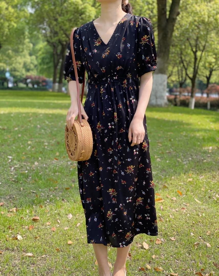 碎花复古风连衣裙，女装连衣裙，Must Bloom绽放