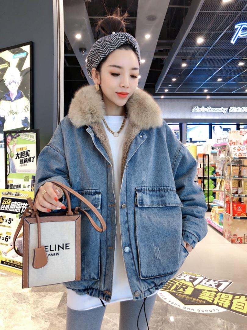 加厚款真毛领牛仔外套，女装，一杭