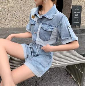 女装