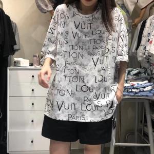 女装