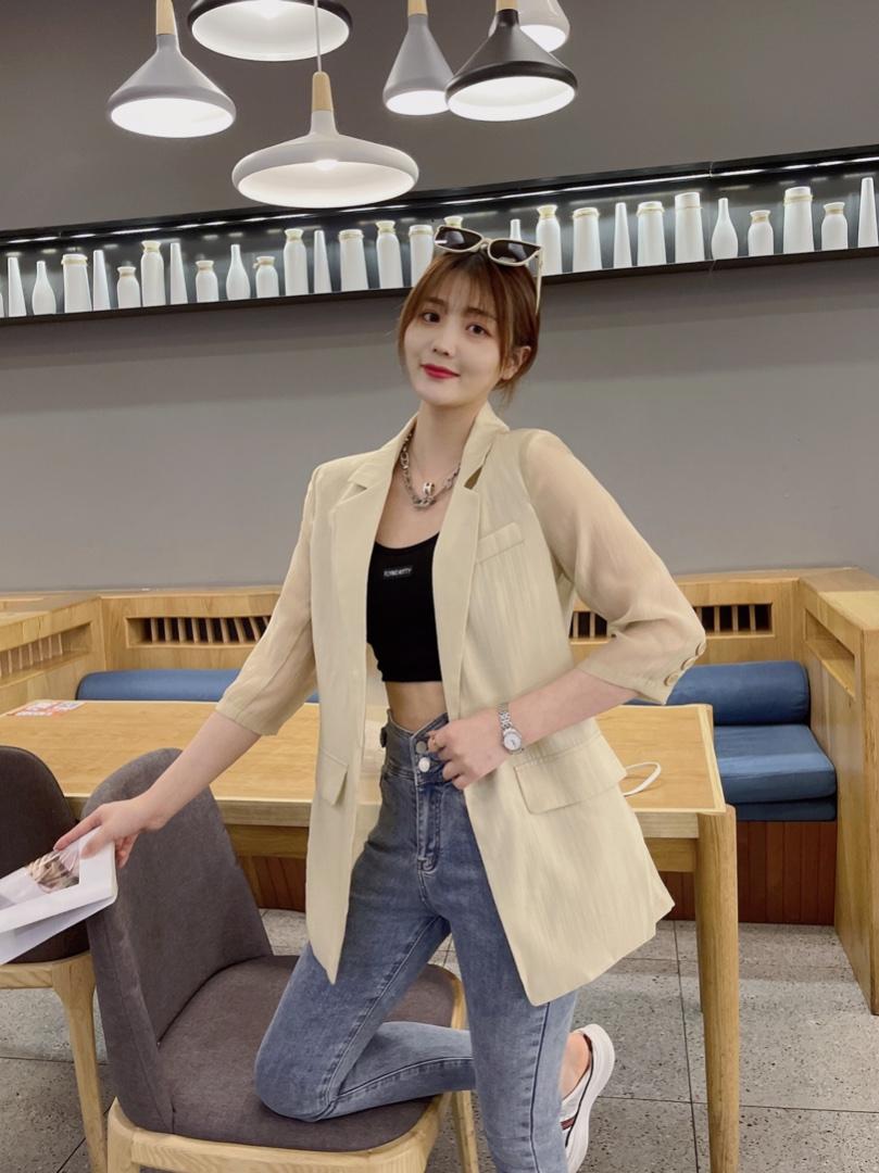 现货夏季新款字母图案袖子褶皱薄西服，女装，韩衫衣社