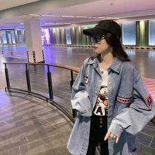 现货外套，配上小鸭子T恤，春天亮的风景线，女装T恤，她西子
