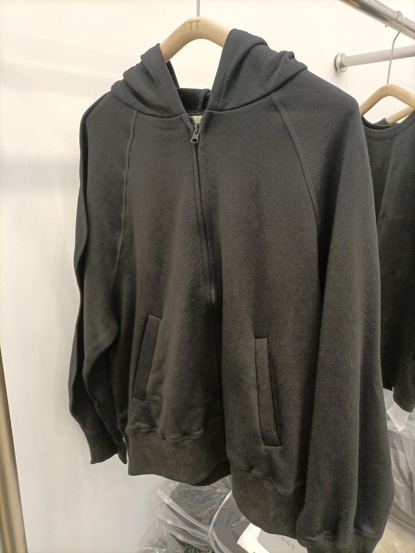 春装新款木耳边拉链带帽卫衣两色米色/黑色，女装卫衣/绒衫，ENGE