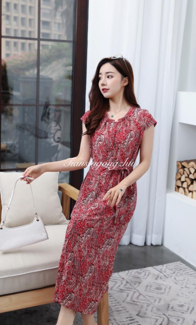 碎花修身显瘦连衣裙，女装连衣裙，天使公主