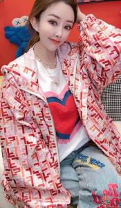 W771欧货潮女款连帽开衫拉链款长袖抽身收腰宽松防晒衣,女装,L·H·X