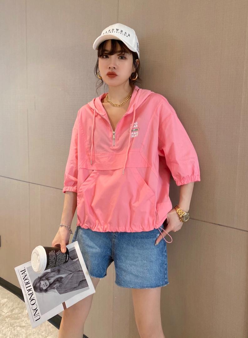 【现货】夏季新款糖果色印花连帽抽绳设计潮款防晒卫衣，女装卫衣/绒衫，微迪菲