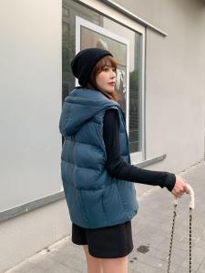 百搭羽绒马甲 内填九零百鸭绒 MLXL三个码,女装马夹,蓝衣可