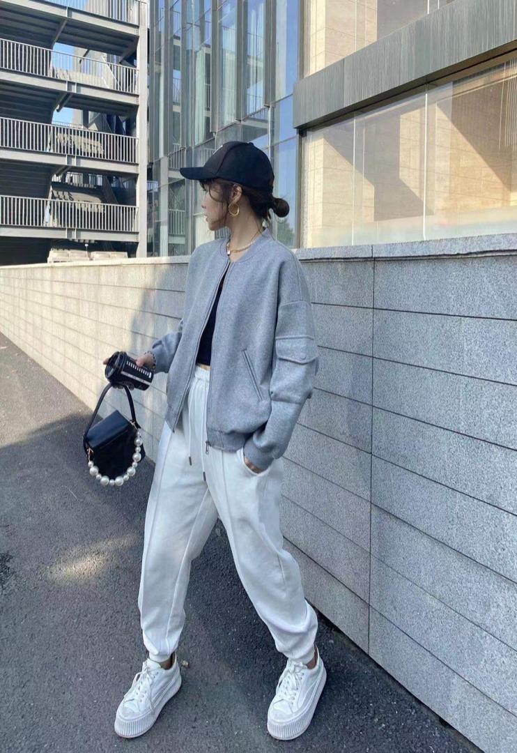 现货后背三颗扣外套，女装，魅力可诗