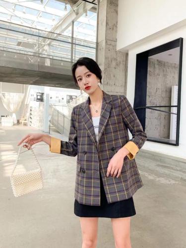 2021年春款休闲格子西装，女装西装，圣伊敏