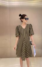 夏季新款韩版连衣裙，女装连衣裙，米壹