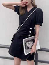 夏季新款韩系甜美褶皱不规则连衣裙v领短袖高腰A字短裙，女装连衣裙，香水之恋