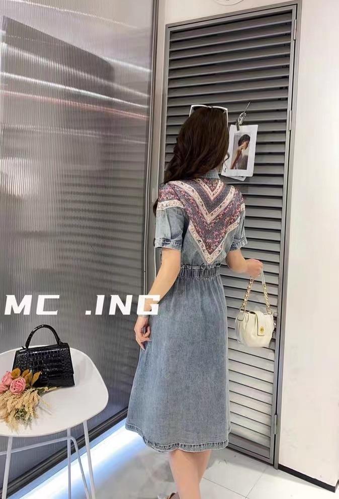 夏季新款流苏设计牛仔连衣裙，女装连衣裙，泡泡糖