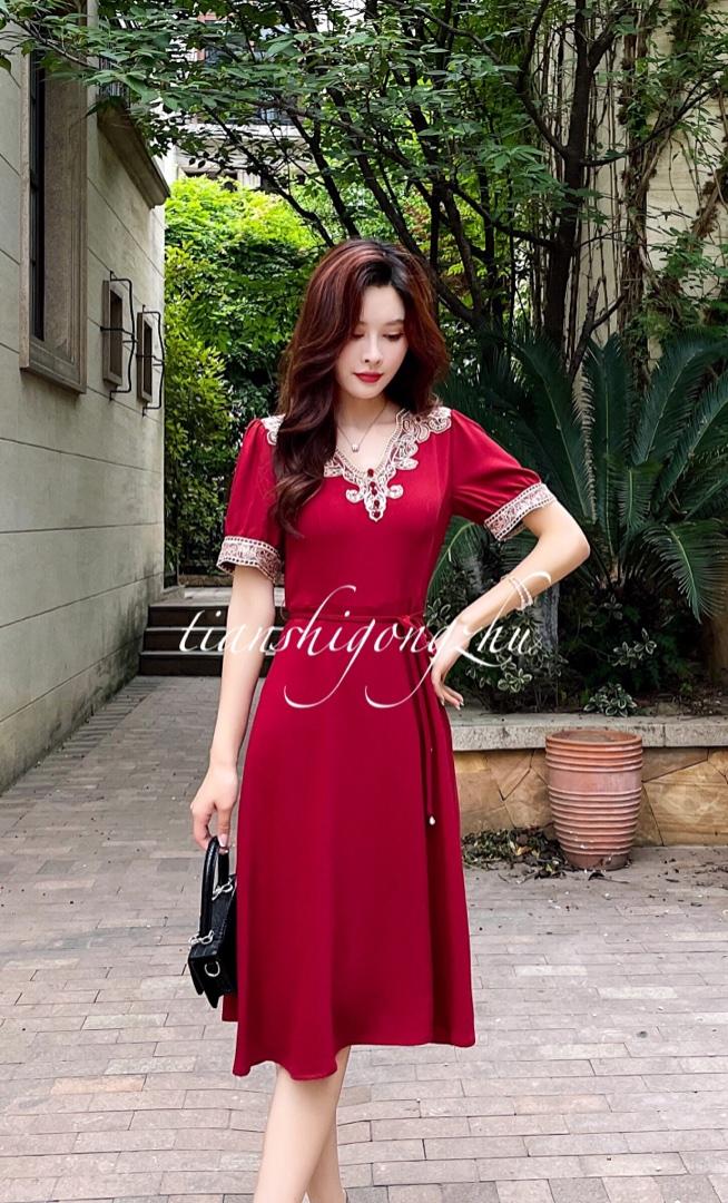 醋酸刺绣领连衣裙……，女装连衣裙，天使公主