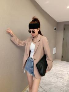 【现货】春季新款女士百搭显瘦纯色简约长袖西装外套,女装西装,名怡