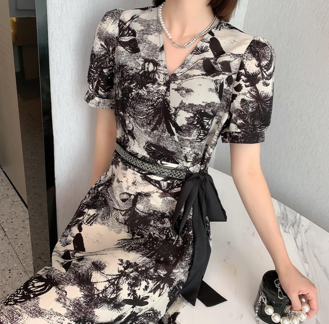 夏季新款连衣裙，女装连衣裙，艾伊贝雪