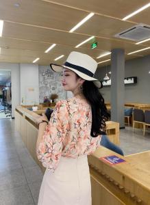 刺绣花边上衣,女装,斐伦缇娜