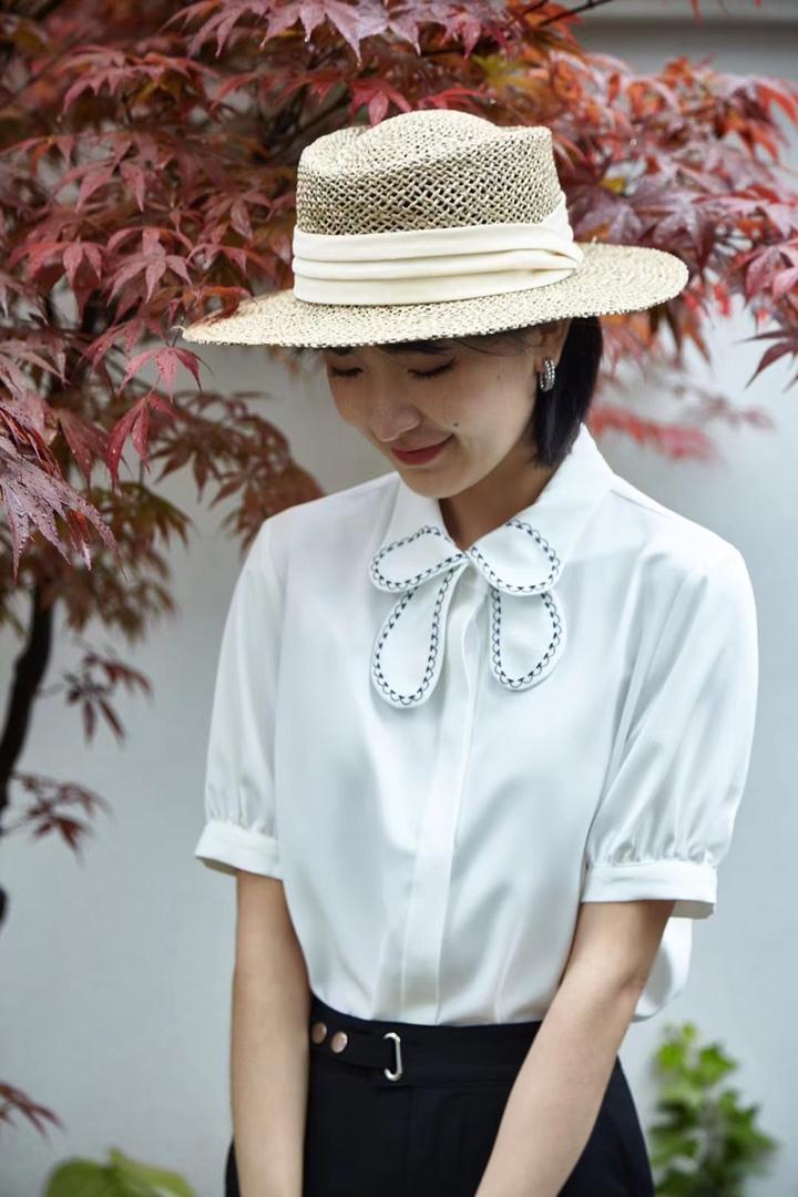 现货，夏款，撞色绣花蝴蝶领小衫，女装，OL
