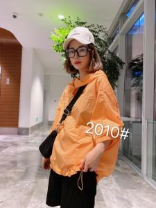 女装