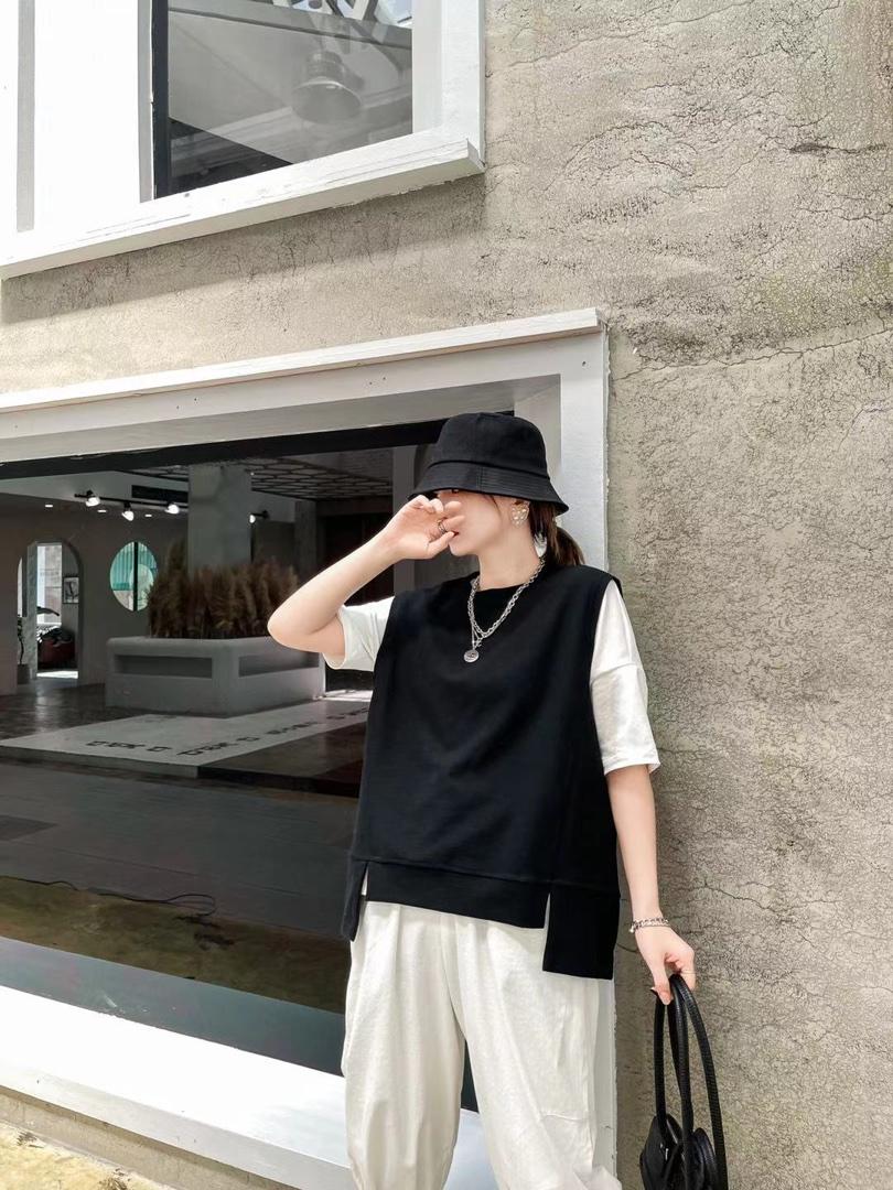 现货黑白两色马甲，女装马夹，琼卿格